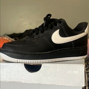 Nike Big Kids ‘07 Black & White Air Force 1